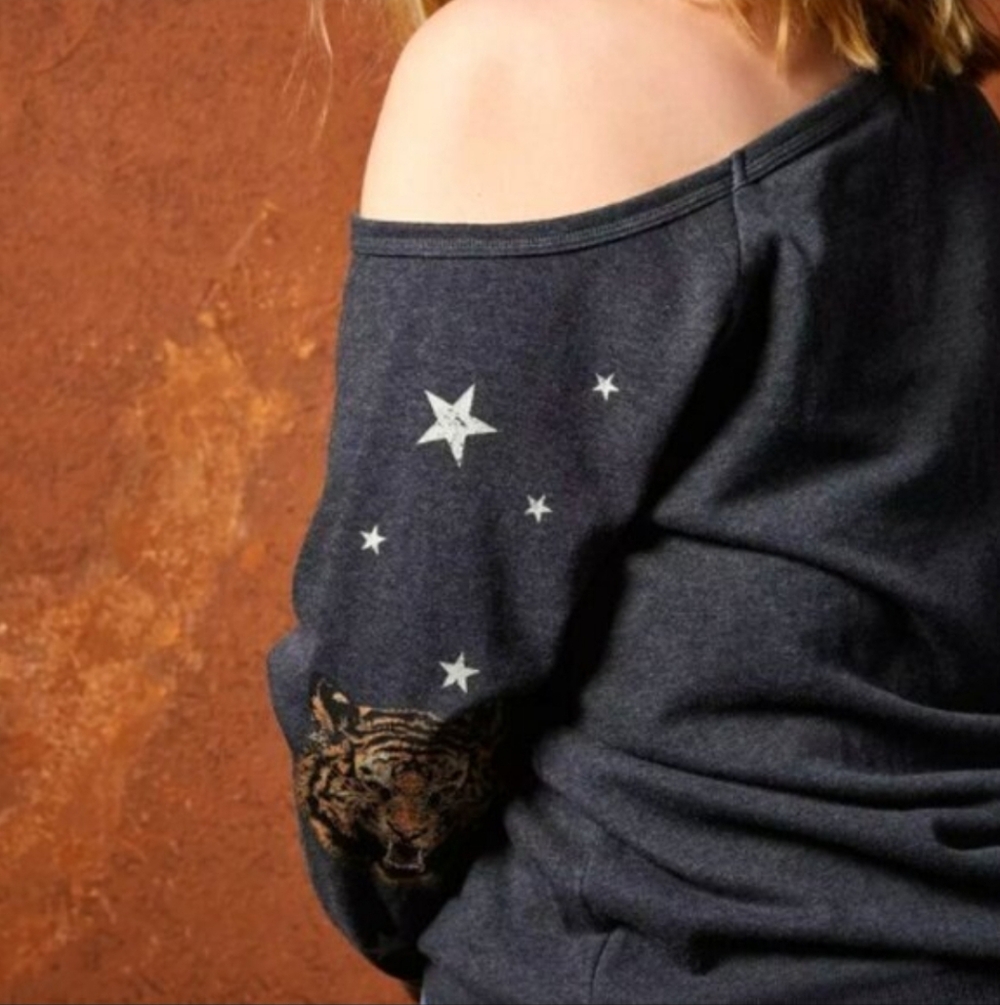 Torrid 1X Charcoal Grey Stars and Tiger Off Shoulder Cotton Terry Sweatshirt